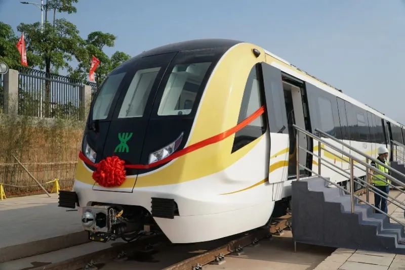 地铁14号线首列车亮相!全自动无人驾驶,更多内部设计曝光