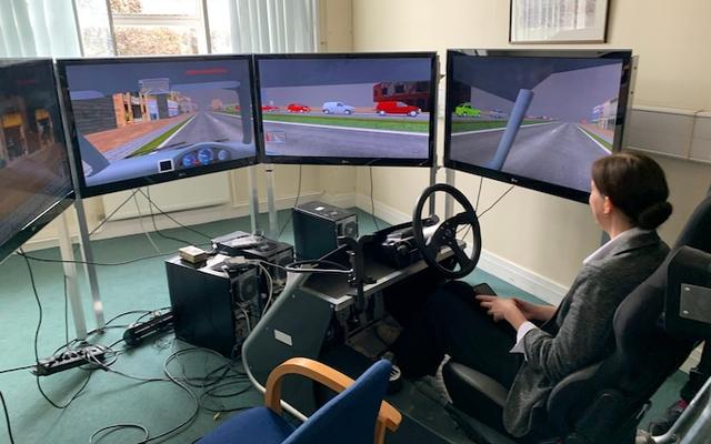 研究发现:女性比男性更善于使用无人驾驶汽车